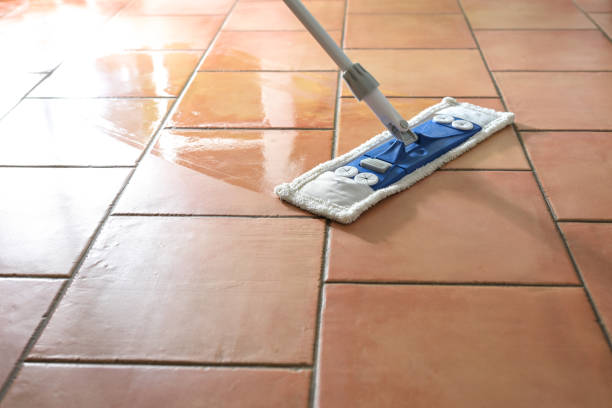 Floors That Shine: How Routine Mopping Changes Everything